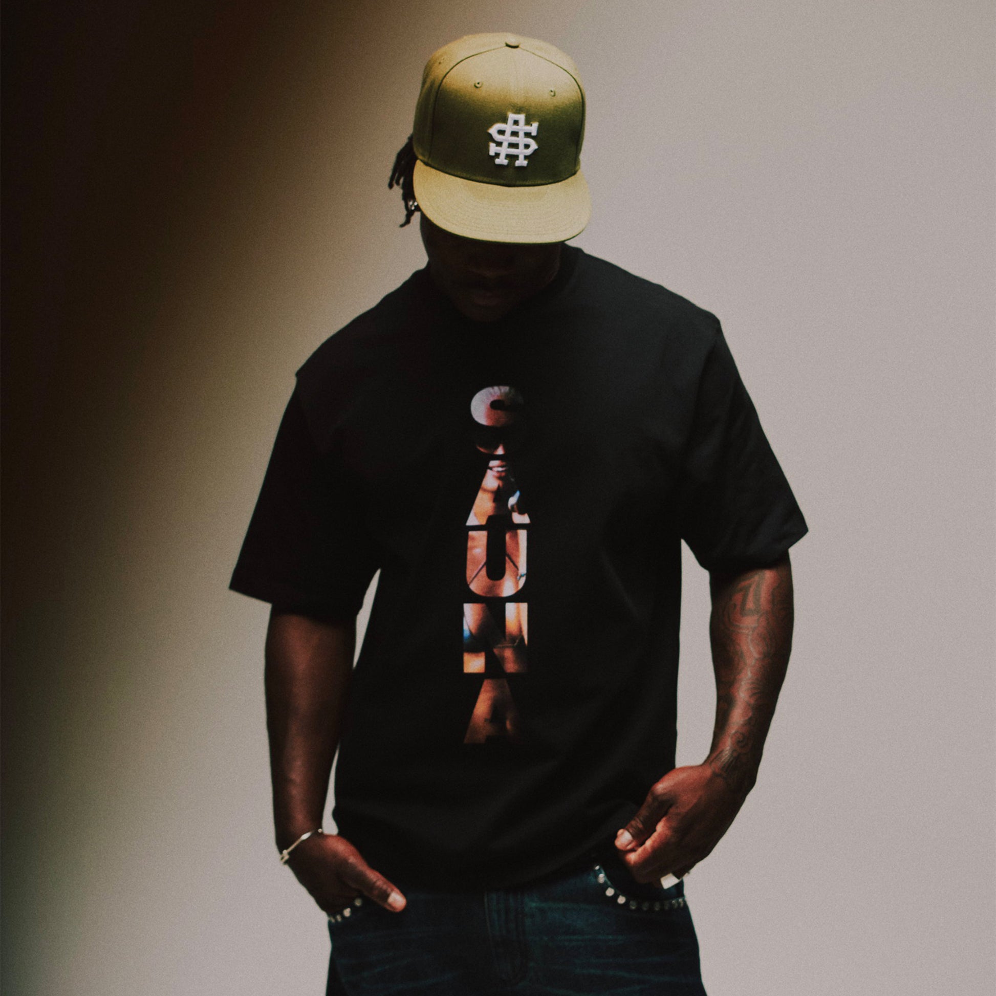 Vertical Girl Tee [Black]
