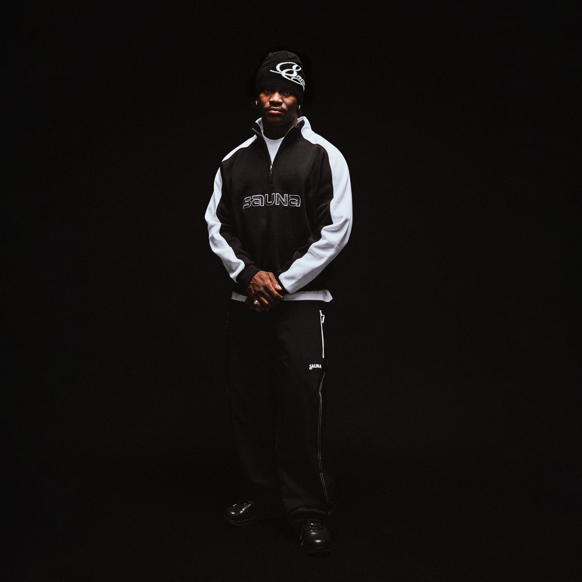 Quarter Zip [Black]