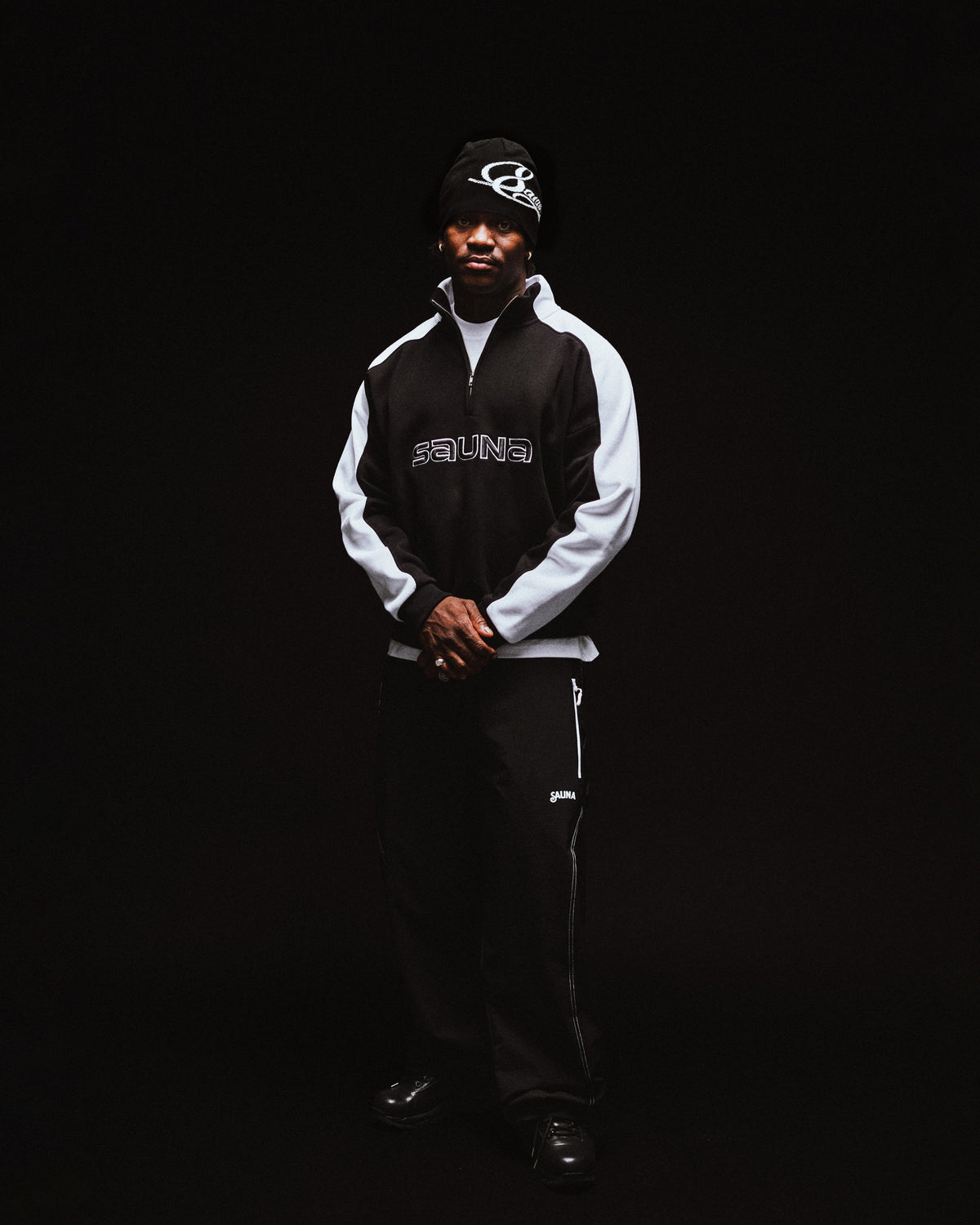 Quarter Zip [Black]